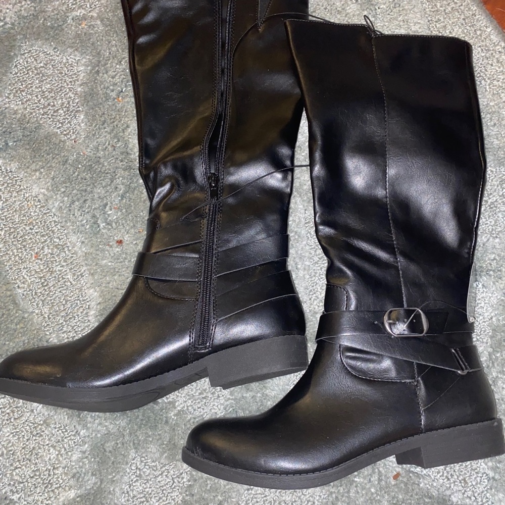 Article and Co boots 7.5 wide calf